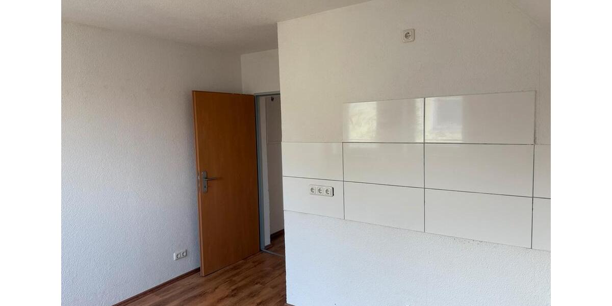 Dachgeschoßwohnung Duisburg Rheinhausen - 2 Zimmer, 55 m&sup2;, 725&euro; | Angebot:25979621