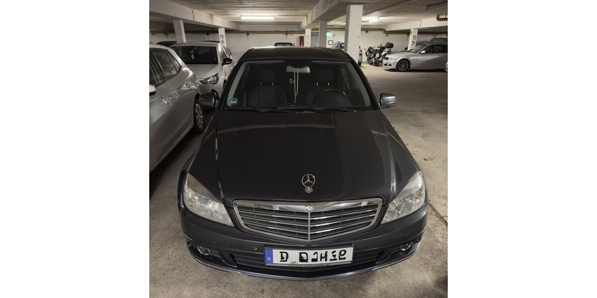 Mercedes-Benz C 220 186.839 km 8.300 &euro; Düsseldorf 40213