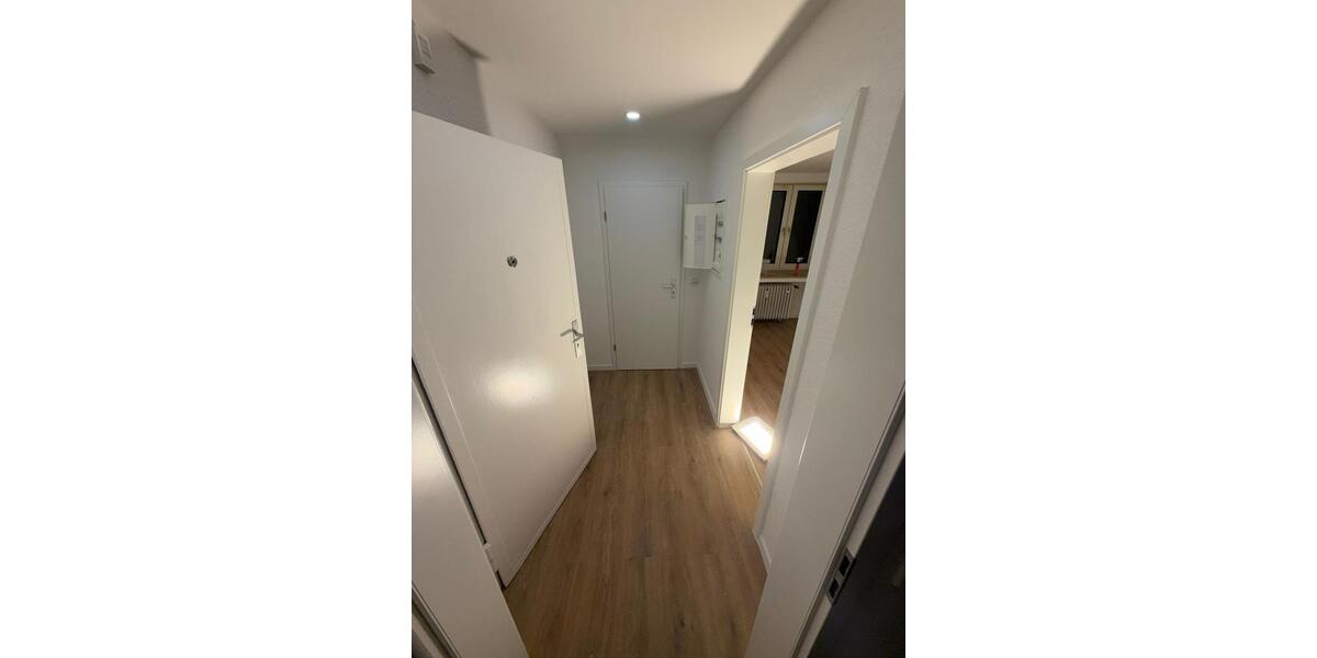 Dachgeschoßwohnung Essen Stadtbezirk VI - 3 Zimmer, 65 m&sup2;, 550&euro; | Angebot:25962504
