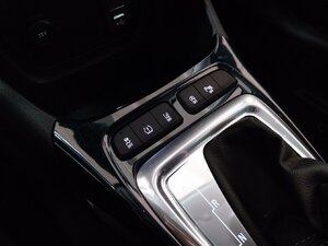 Opel Crossland X Ultimate-Paket Komfort-Paket Head-Up N 9.615 km 21.890 &euro; HAAN 42781