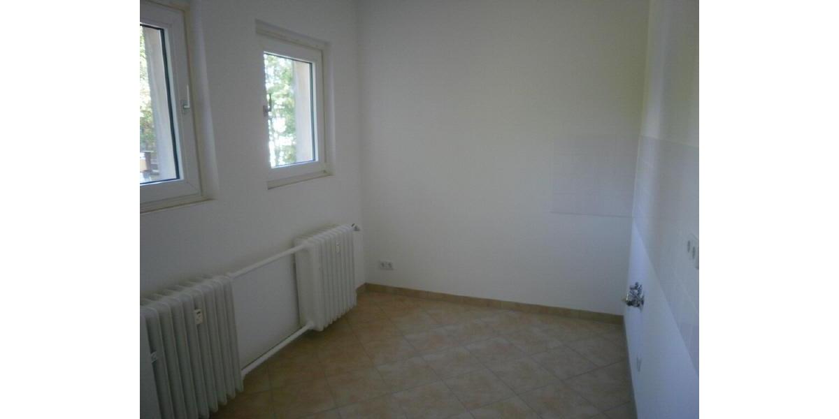 Etagenwohnung Duisburg Huckingen - 2 Zimmer, 66 m&sup2;, 649&euro; | Angebot:25590125