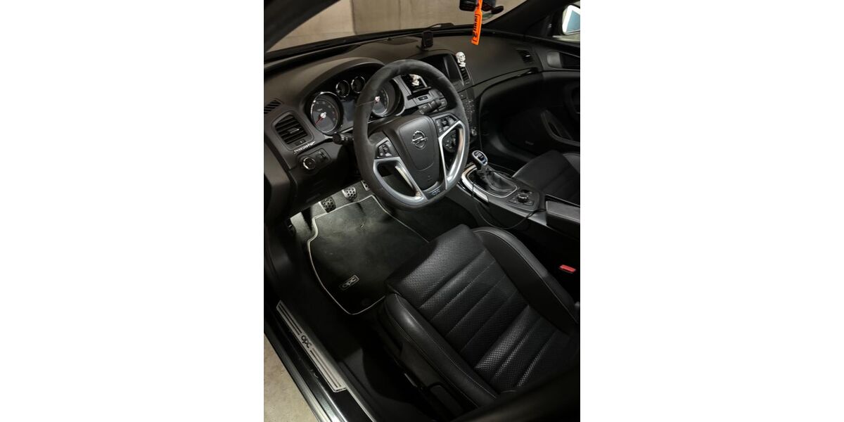 Opel Insignia 128.000 km 17.800 &euro; Wuppertal 42289
