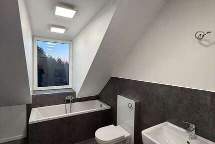 Wohnung Wuppertal Gemarkung Langerfeld - 4 Zimmer, 100 m&sup2;, 850&euro; | Angebot:27129753