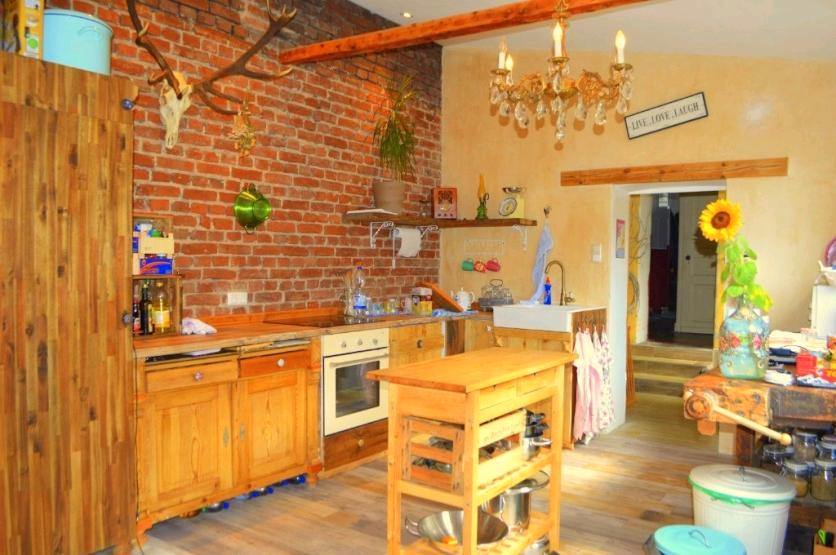 Etagenwohnung Duisburg Essenberg - 16 Zimmer, 600 m&sup2;, 550&euro; | Angebot:26444153