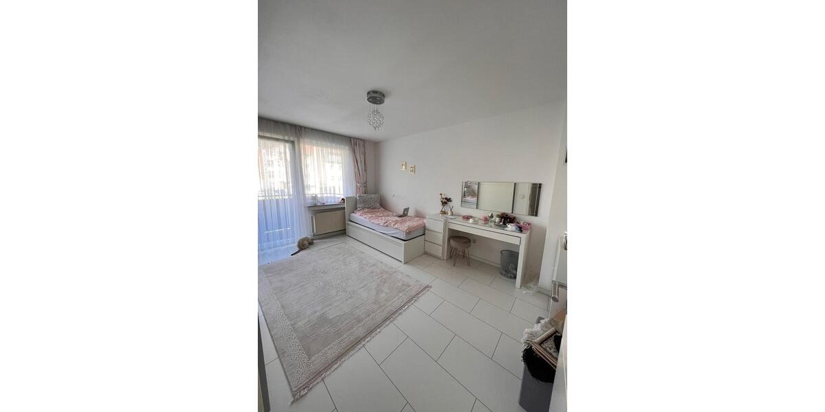 Etagenwohnung Duisburg Duisburg-Mitte - 3 Zimmer, 70 m&sup2;, 169.000&euro; | Angebot:26041823