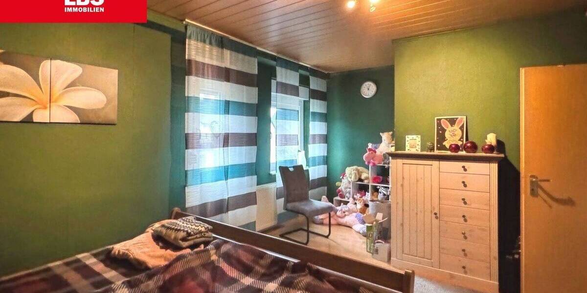 Reihenmittelhaus Bottrop Batenbrock - 3 Zimmer, 85 m&sup2;, 220.000&euro; | Angebot:26584216