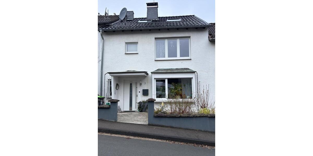 Reihenhaus Hückeswagen - 4 Zimmer, 108 m&sup2;, 349.000&euro; | Angebot:25766012