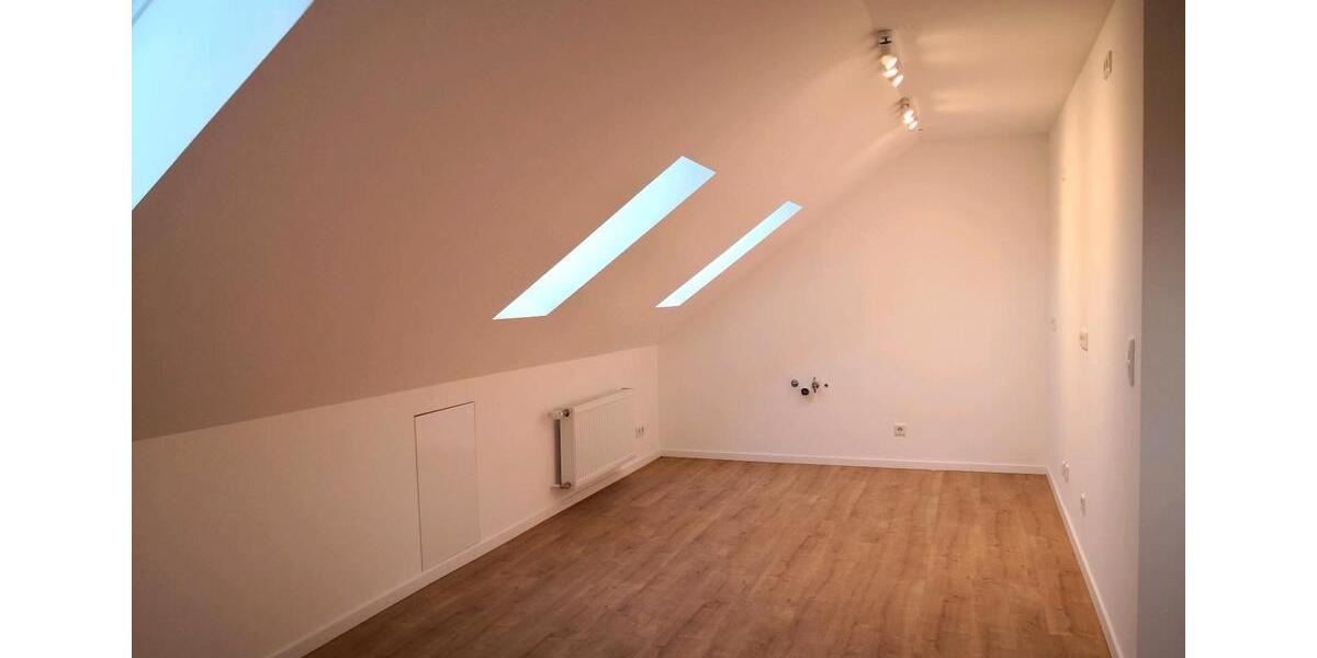 Dachgeschoßwohnung Mülheim an der Ruhr Dümpten - 2 Zimmer, 51 m&sup2;, 165.000&euro; | Angebot:27540996