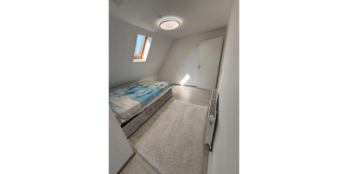 Dachgeschoßwohnung Gelsenkirchen Buer - 3.5 Zimmer, 65 m&sup2;, 750&euro; | Angebot:25840848