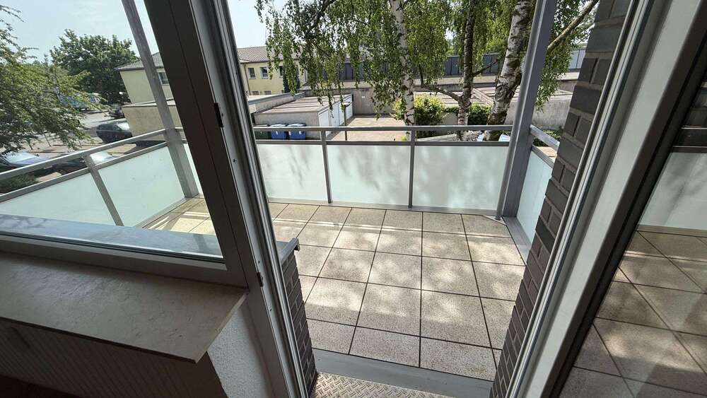 Etagenwohnung Oberhausen Schmachtendorf - 3 Zimmer, 76 m&sup2;, 396&euro; | Angebot:26765205