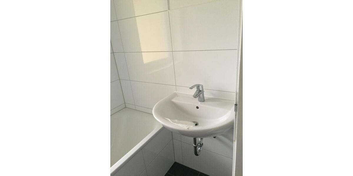 Etagenwohnung Düsseldorf Stadtbezirk 8 - 2 Zimmer, 43 m&sup2;, 785&euro; | Angebot:27554919