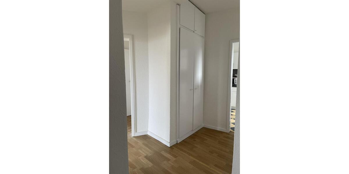 Etagenwohnung Essen Huttrop - 4 Zimmer, 81 m&sup2;, 1.140&euro; | Angebot:25430682