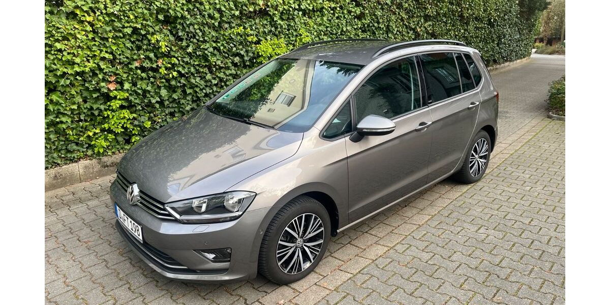 VW Golf Sportsvan 38.000 km 11.900 &euro; Düsseldorf 40593