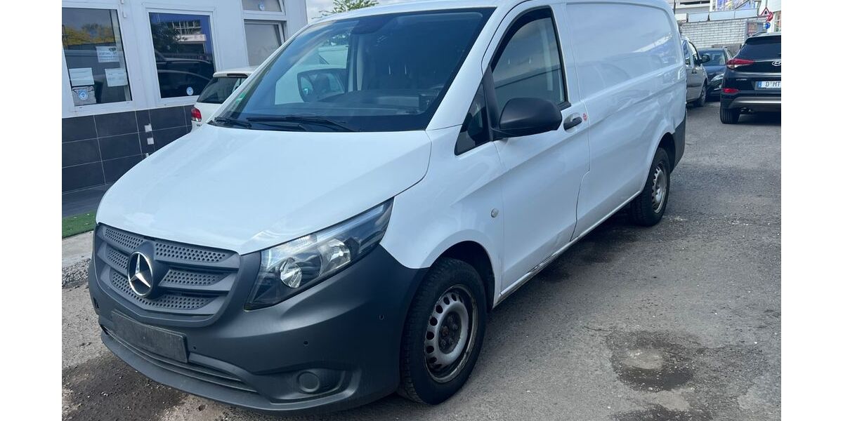 Mercedes-Benz Vito 191.553 km 8.687 &euro; Düsseldorf 40233